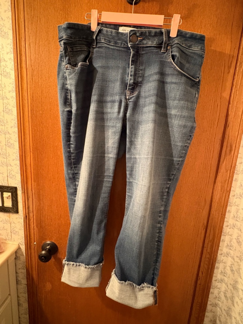 Lane Bryant stretch capri jeans 18 flip-up raw scissor cuff EUC Boyfriend